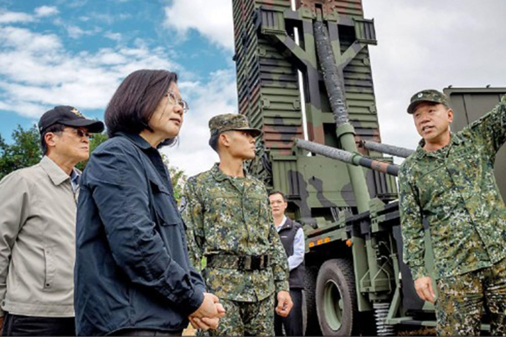 台年轻人花式逃兵役，挑战与反思