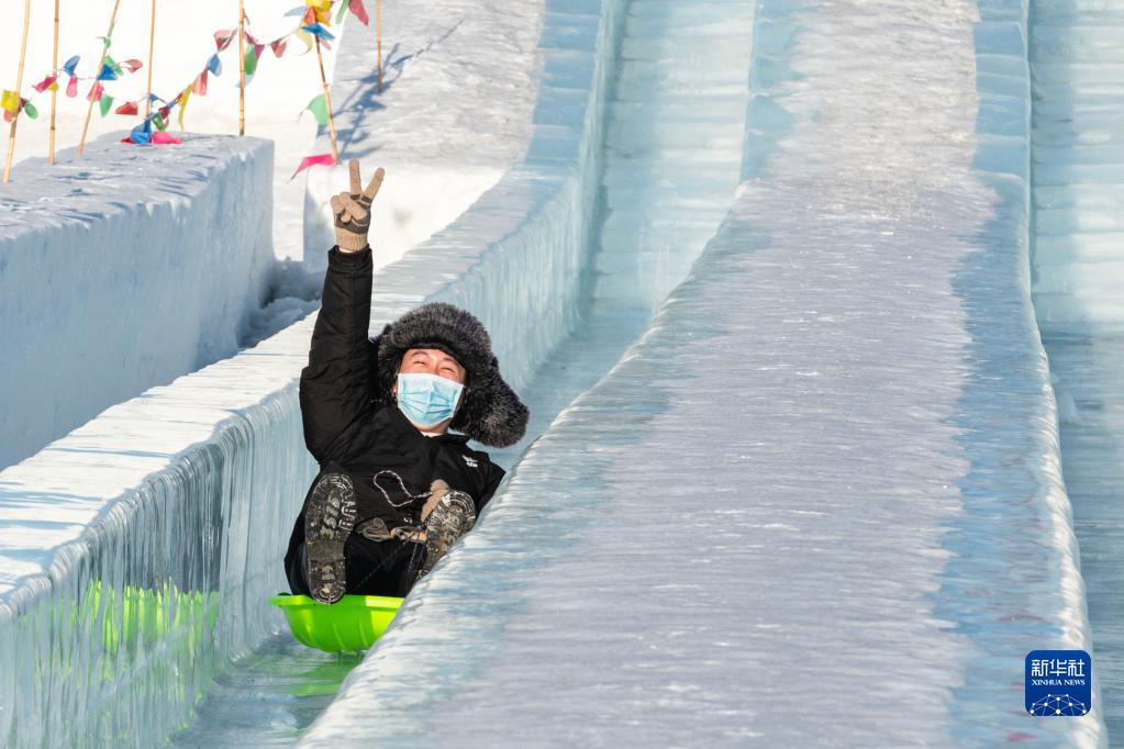 哈尔滨冰雪大世界因特殊原因临时闭园一天，游客需提前知晓！